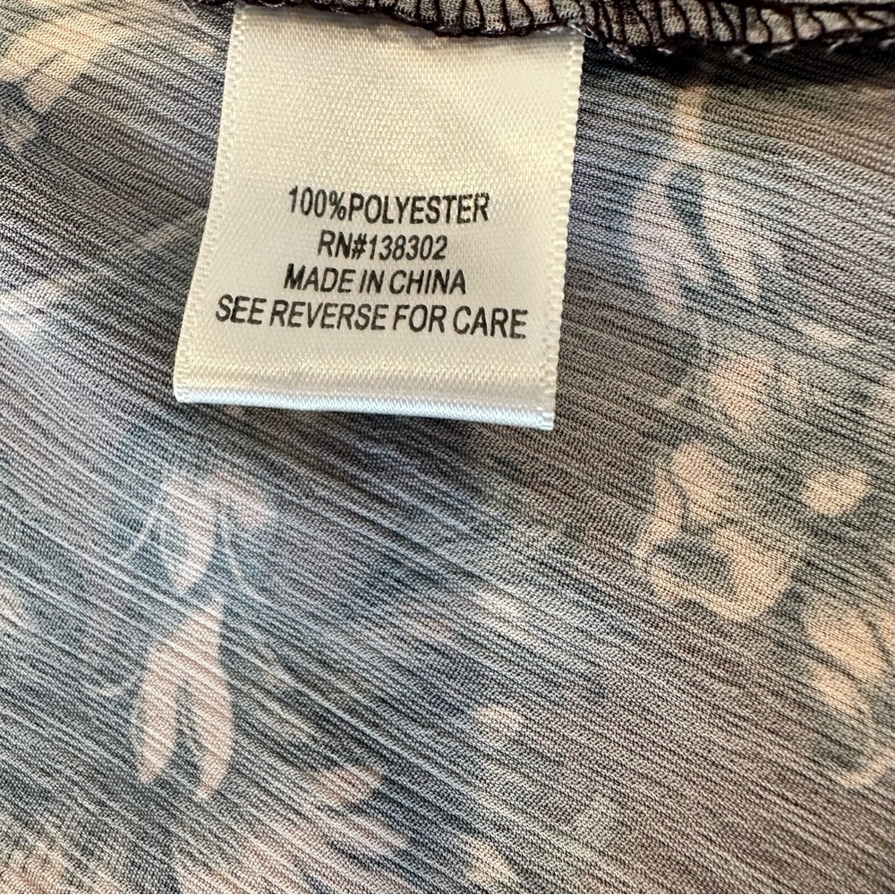 Loralette Flowered Kimono 1X. String Tie Closure. Brown With Pink Velvet Trim - Picture 15 of 16